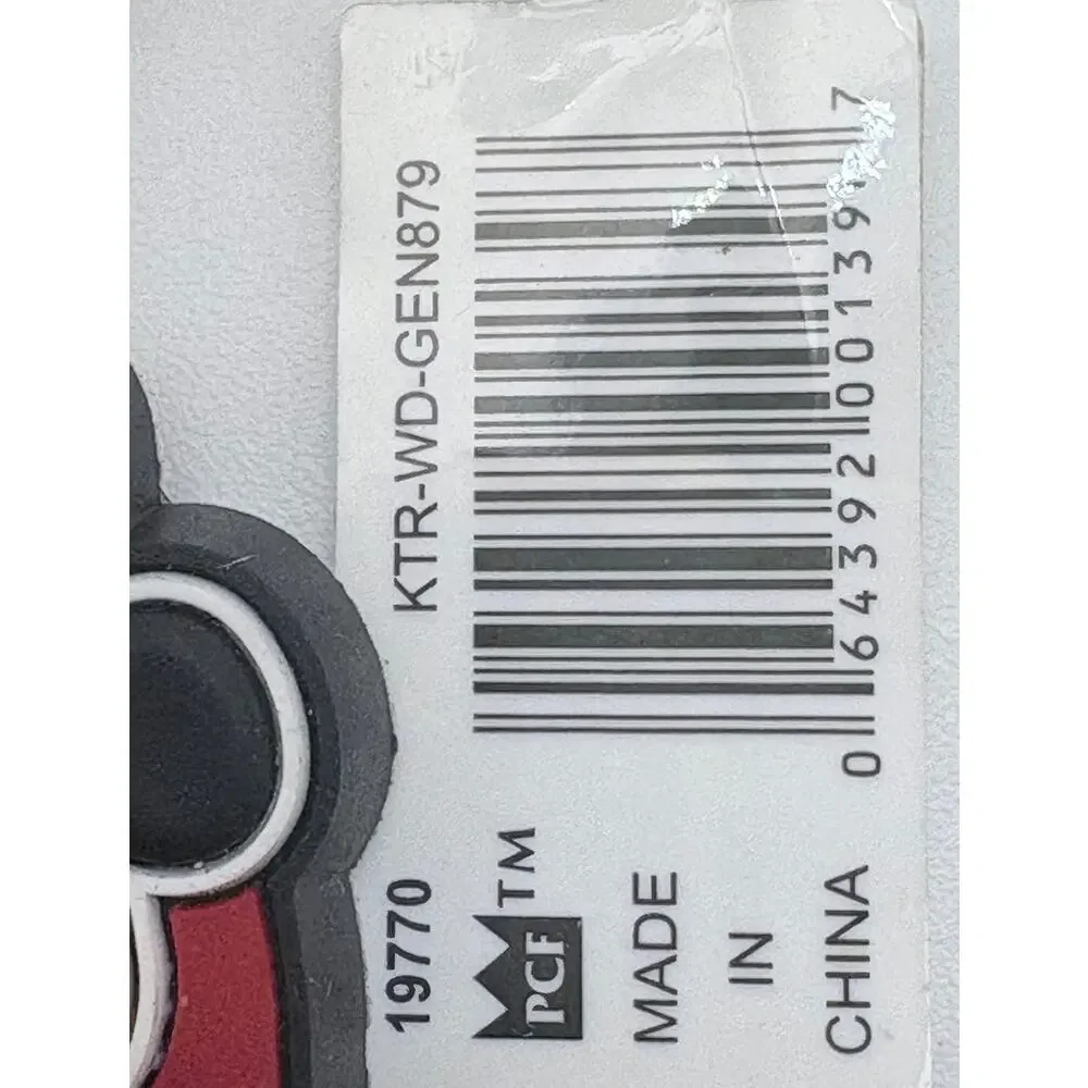 Disney Mickey and Minnie Embrace Rubber Keychain